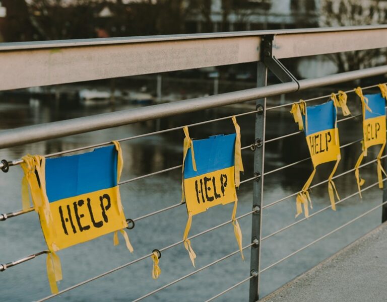 Моніторинг та оцінка проєктів